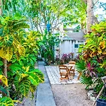 Casa Borush By Ecoplaneta
